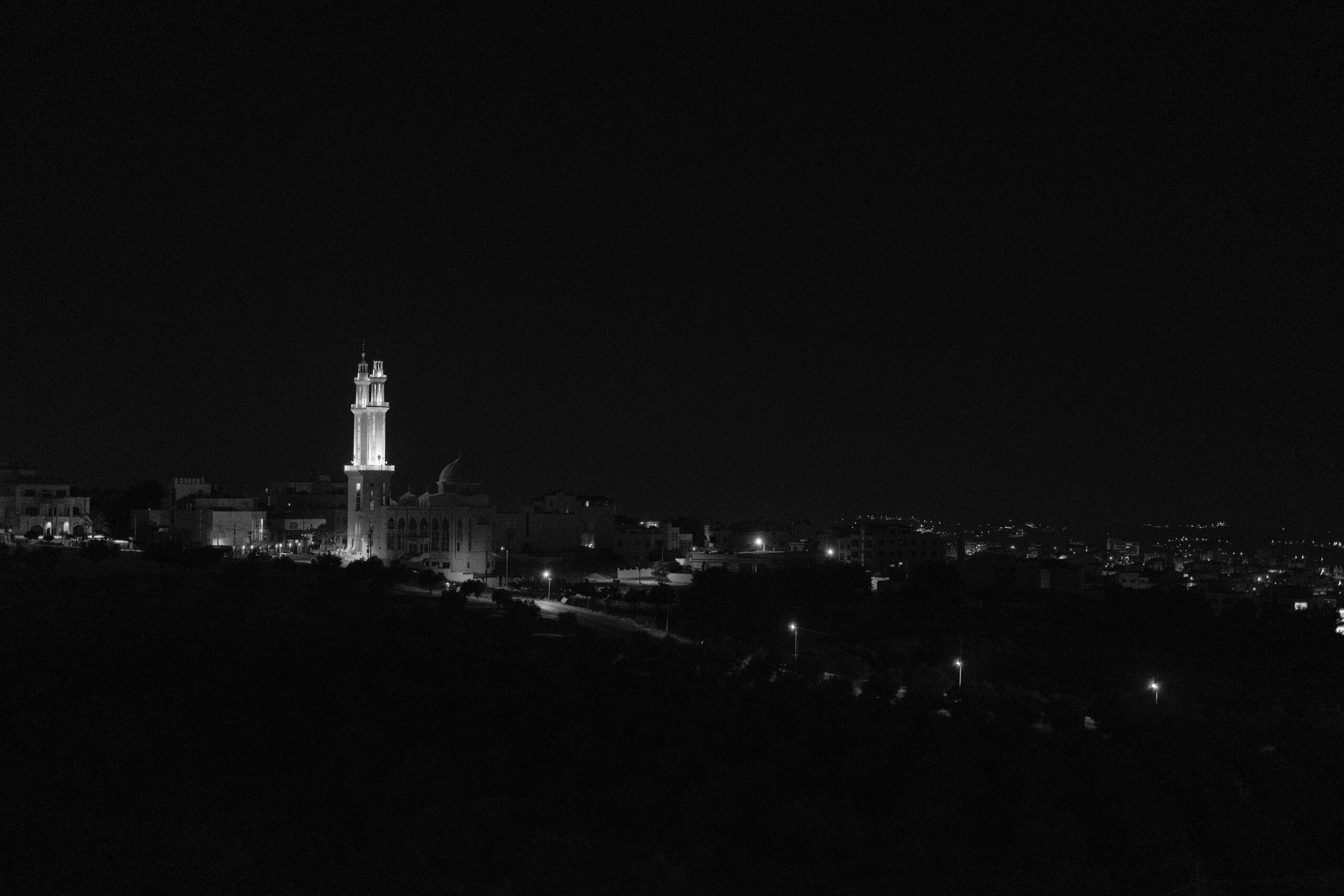 A Warning To Drone Photographers, Dubai doesn’t F*ck around With Their Drone Permits.